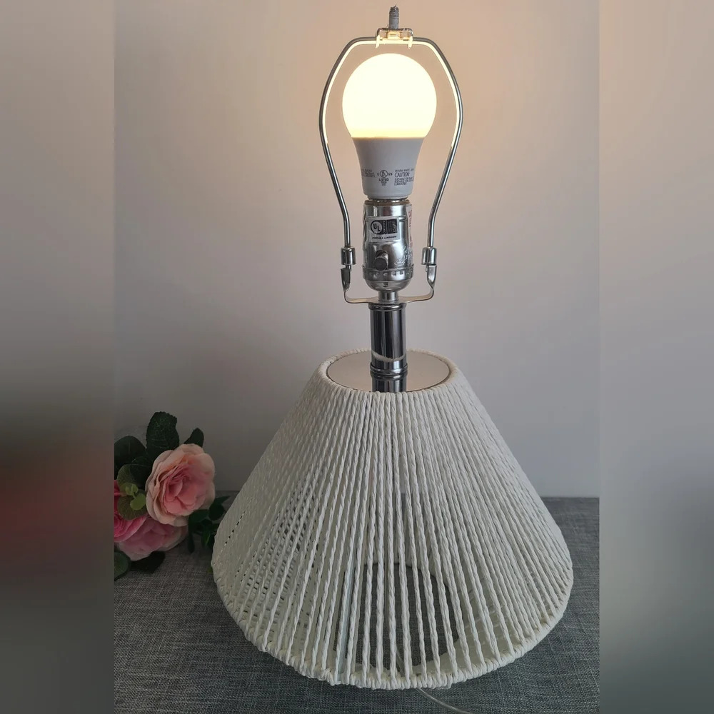 Retro Style Table Lamp‎ With Braided String White